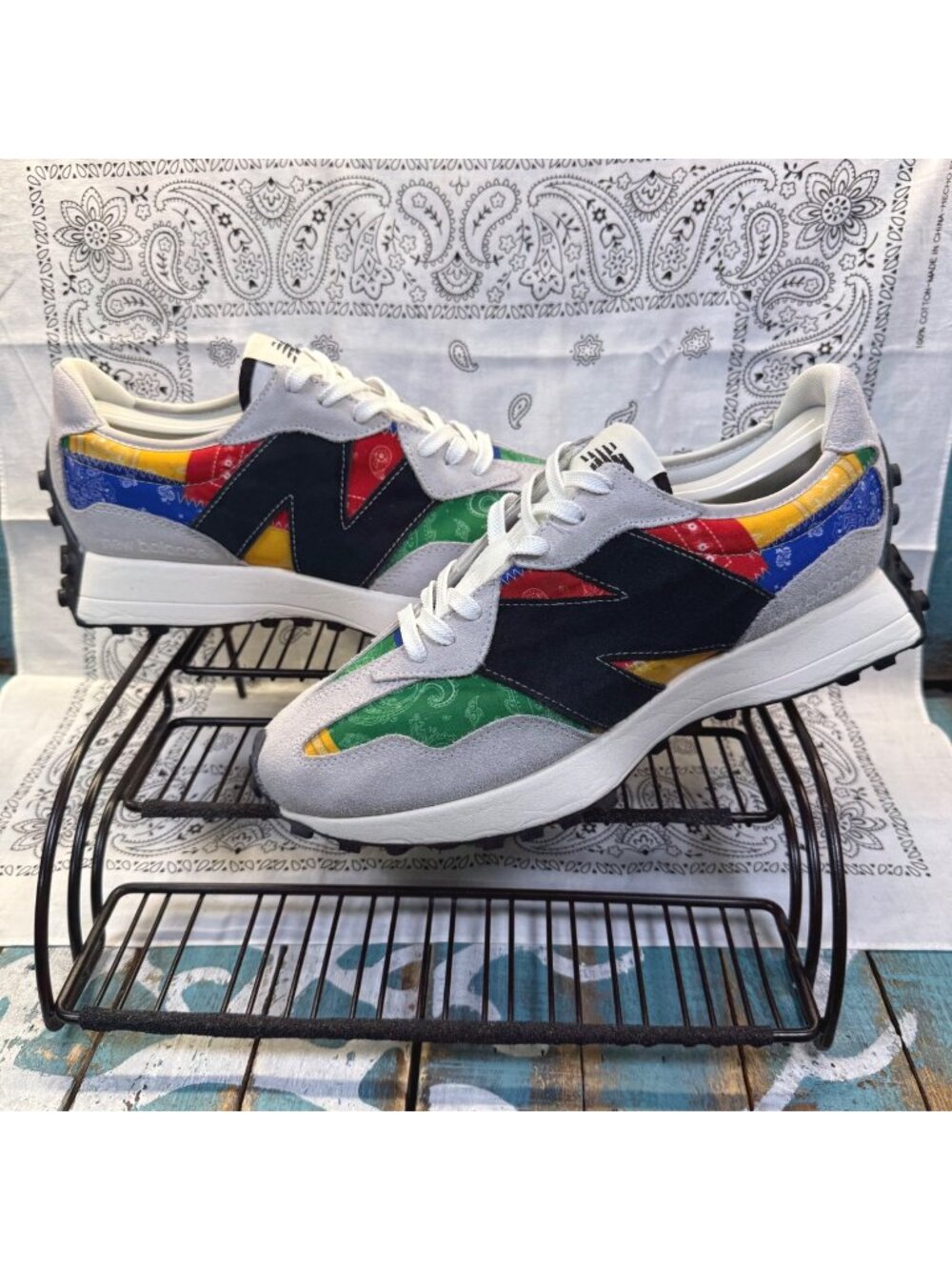 New Balance x Shoe Palace 327 Unity Pack Multicolor Patchwork Bandana Men 10 EUC